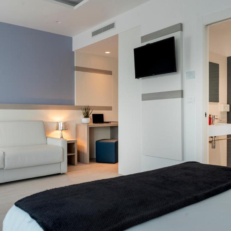 Hotel Delle Rose - Junior Suite - 7
