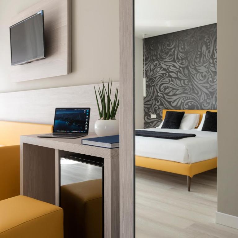 Hotel Delle Rose - Junior Suite - 1