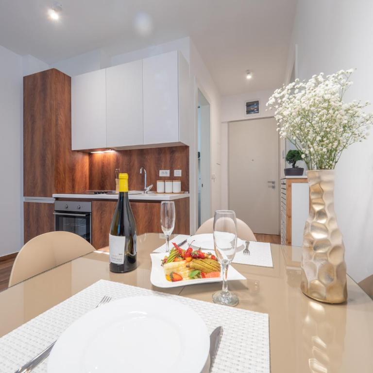 Apartments Garden Azure Budva - Apartment with Sea View - 8