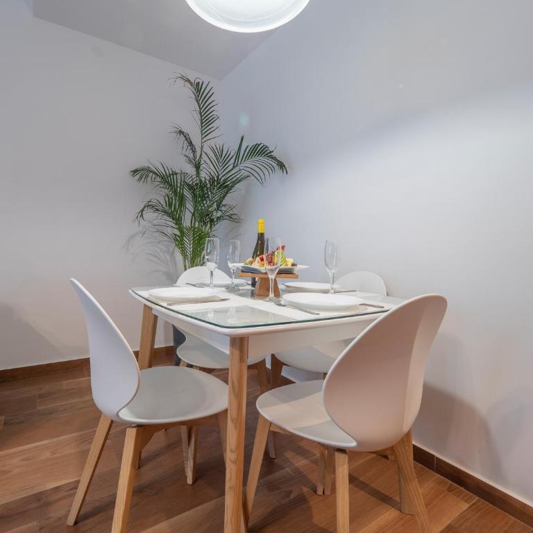 Apartments Garden Azure Budva - Apartment with Mountain View - 18