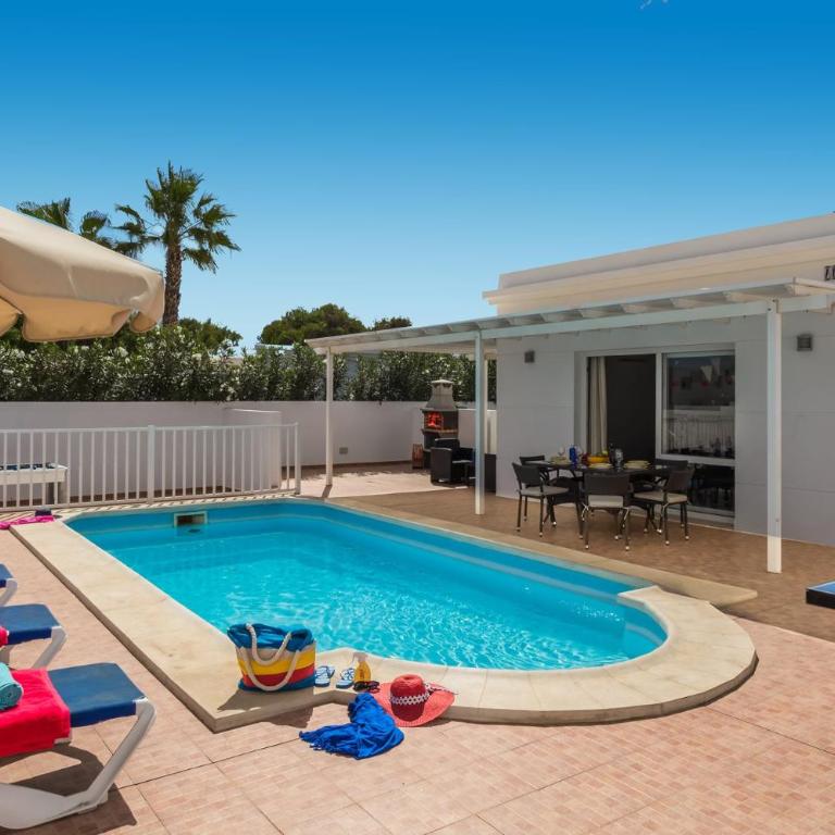 Villa Amapola Mar by Villa Plus - Villa - 1