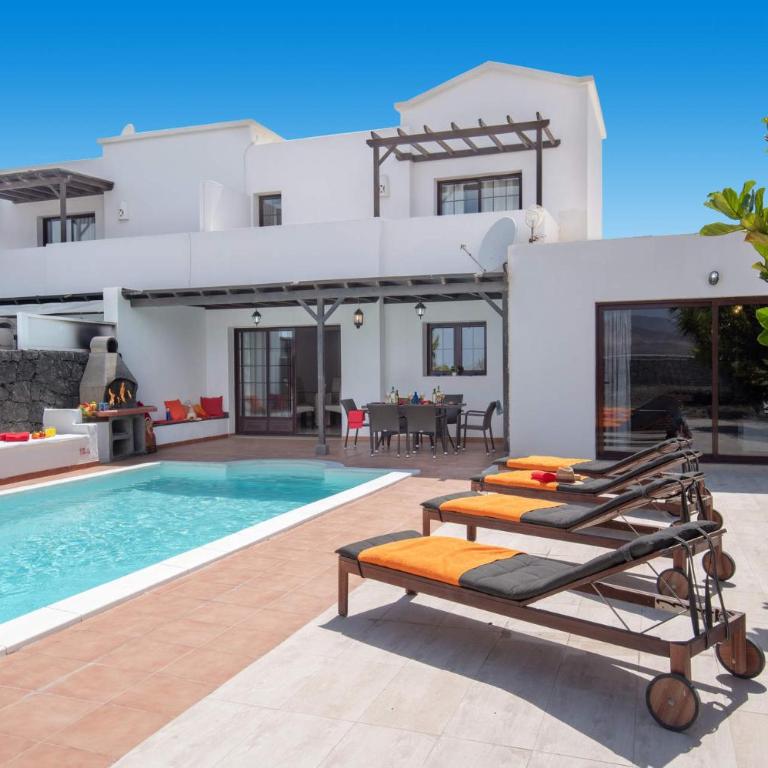 Villa Chinamar by Villa Plus - Villa - 2
