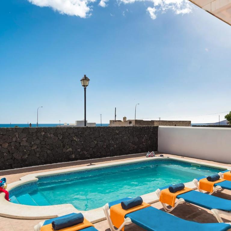 Villa Vesubio by Villa Plus - Villa - 2