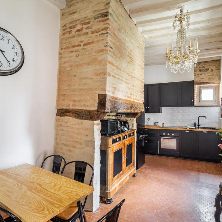Dame de Coeur - Appartement spacieux en plein centre historique - Three-Bedroom Apartment - 2