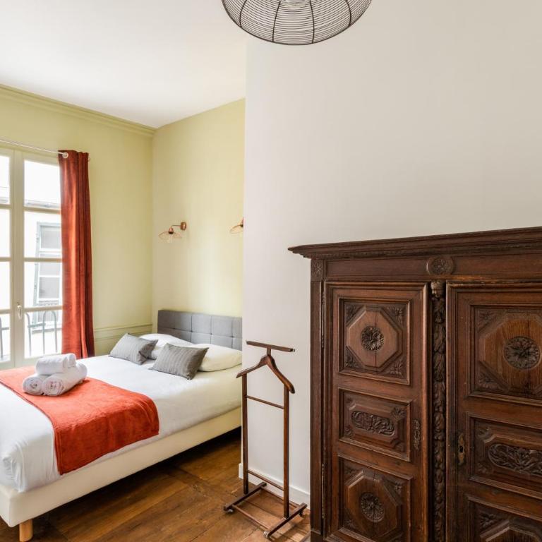 Dame de Coeur - Appartement spacieux en plein centre historique - Three-Bedroom Apartment - 5