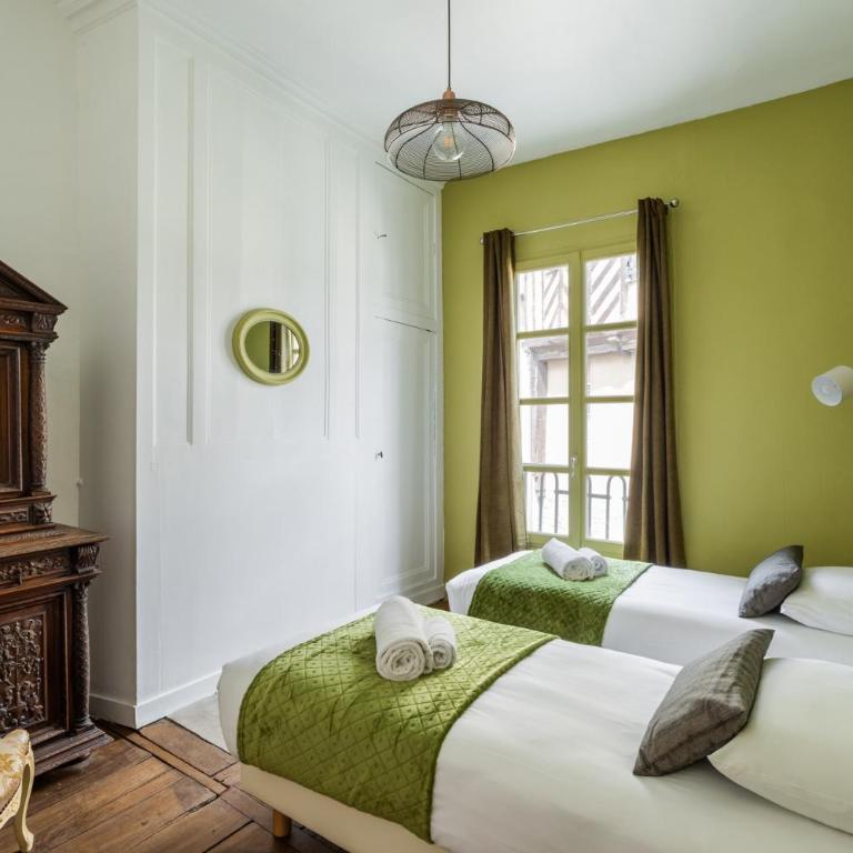 Dame de Coeur - Appartement spacieux en plein centre historique - Three-Bedroom Apartment - 8