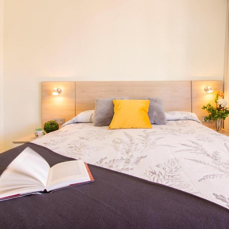 Homes&Go Bell Racó Confort III - Three-Bedroom Apartment - 29