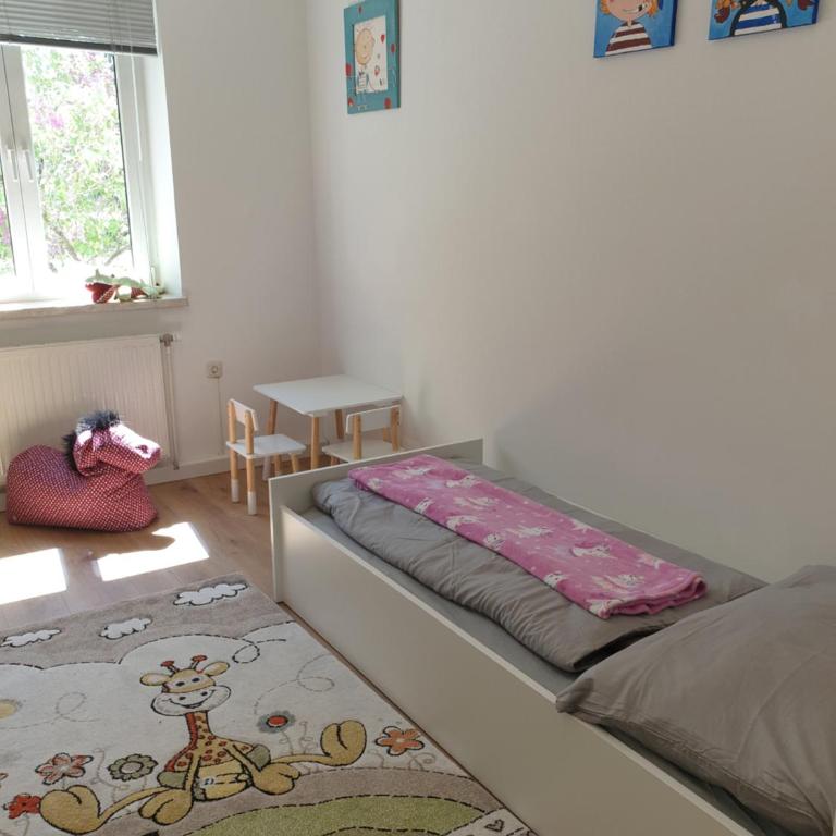 FAMILY APARTMENT LINZ Wohnen mit Garten am Fusse des Pöstlingbergs TOP LAGE Villenviertel - Apartment - Erdgeschoss - 16