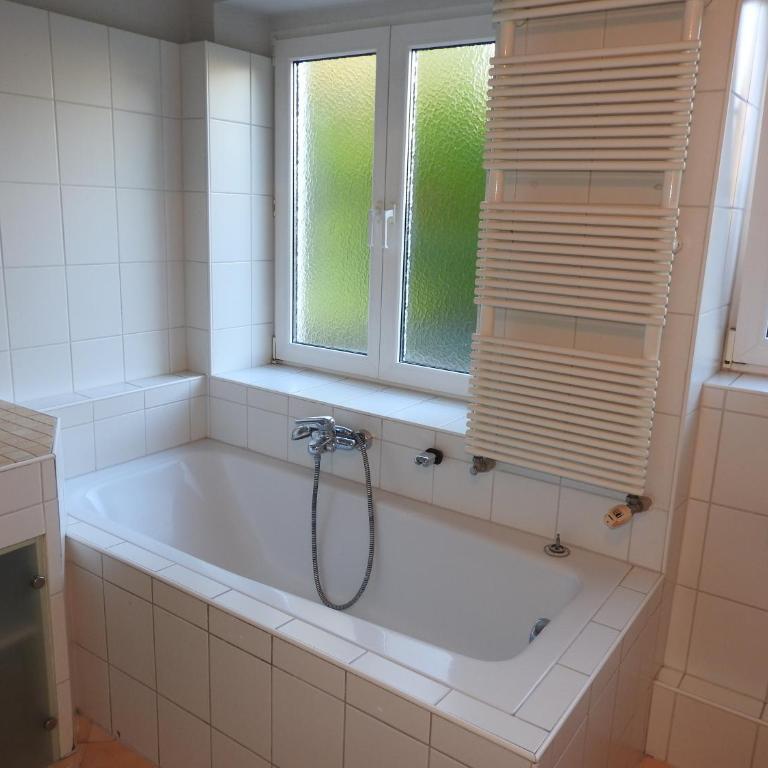 FAMILY APARTMENT LINZ Wohnen mit Garten am Fusse des Pöstlingbergs TOP LAGE Villenviertel - Apartment - Erdgeschoss - 30