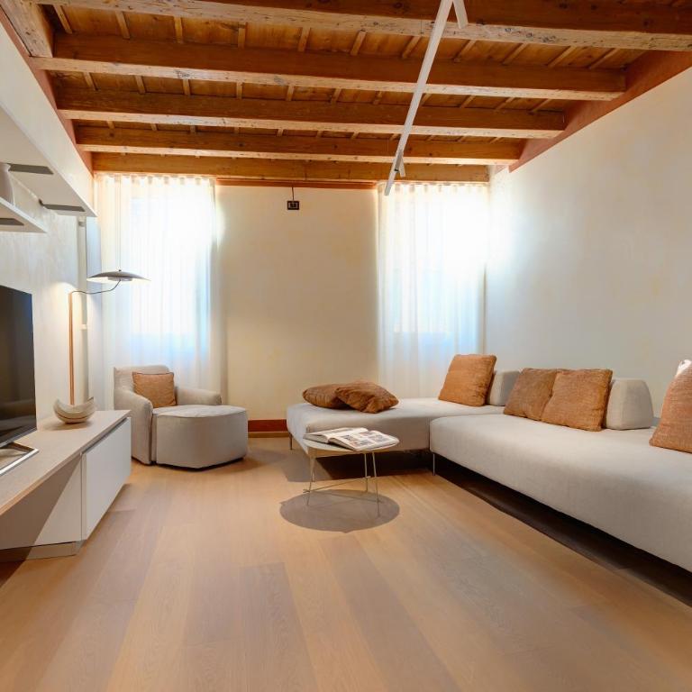 1881 LUXURY SUITES - Superior Apartment - 14