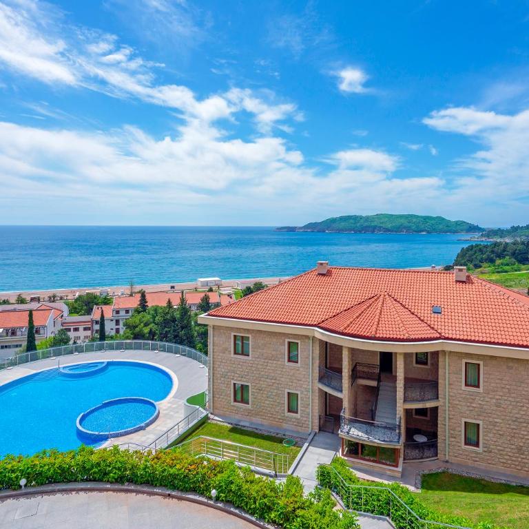 Villa Allende - Velika Dvokrevetna Soba sa Bračnim Krevetom/Zasebnim Krevetima - 3