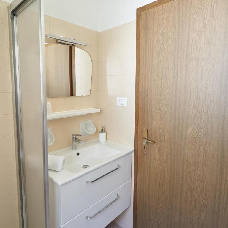 Privatpension Bergkristall - Camera Matrimoniale con Balcone - 17