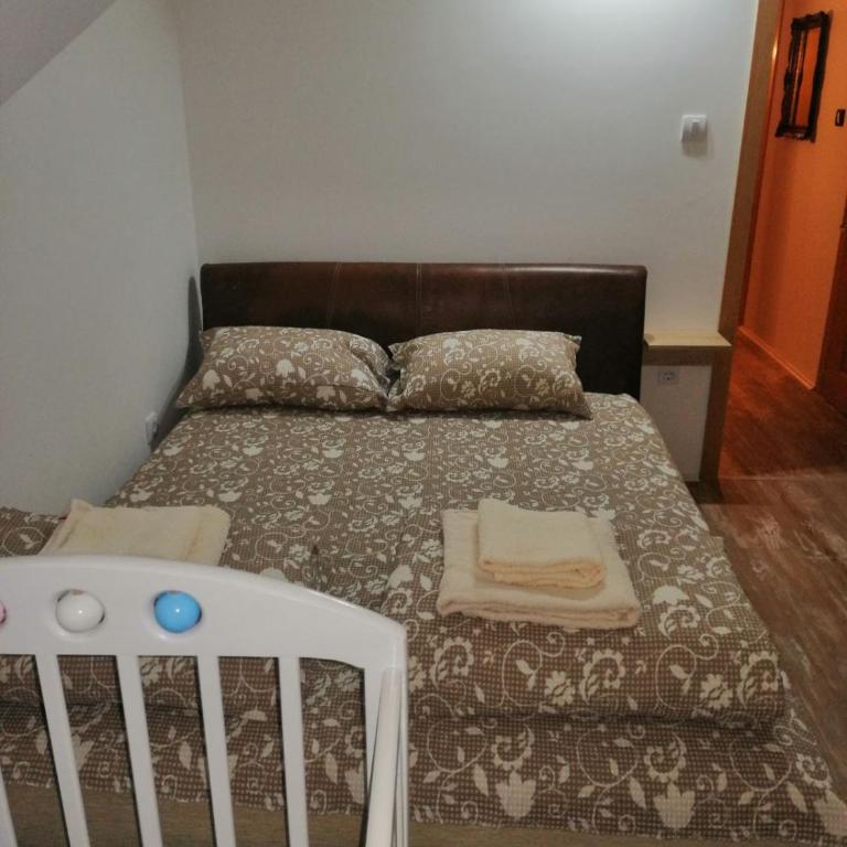 Apartman Daša - Three-Bedroom Apartment - 10