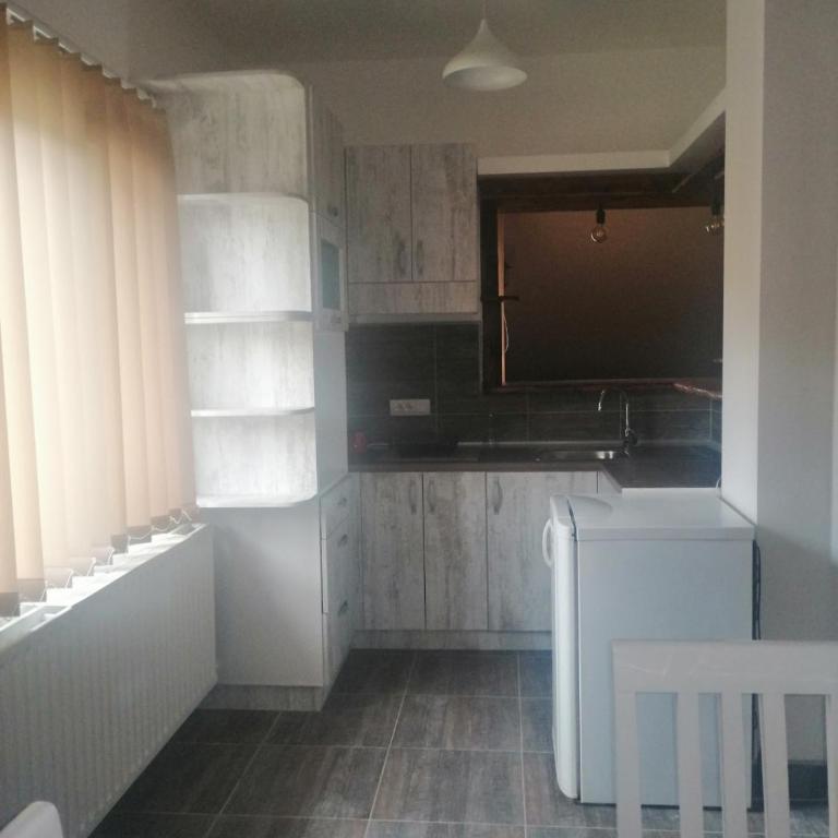 Apartman Daša - Three-Bedroom Apartment - 11
