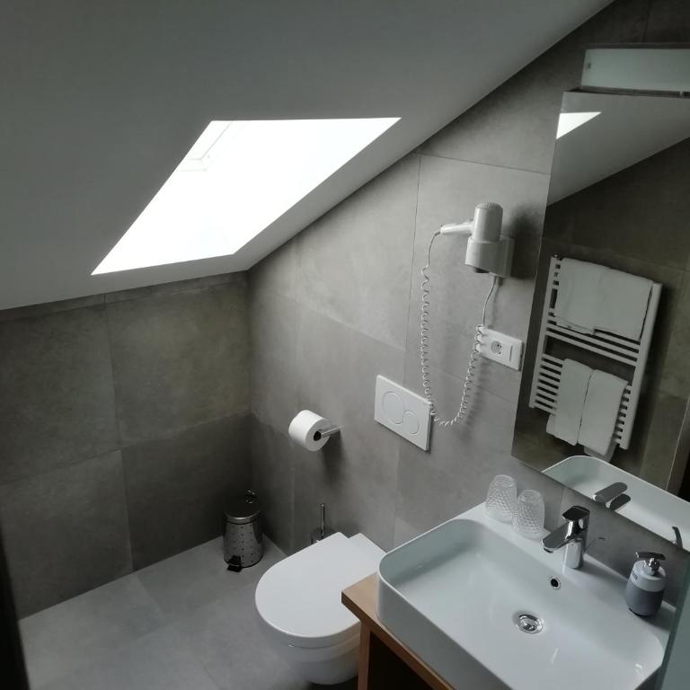 Pension Runer - Habitación Doble con balcón - 3