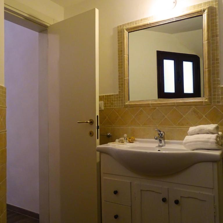 B&B Mescia Marina - Camera Tripla Comfort - 3