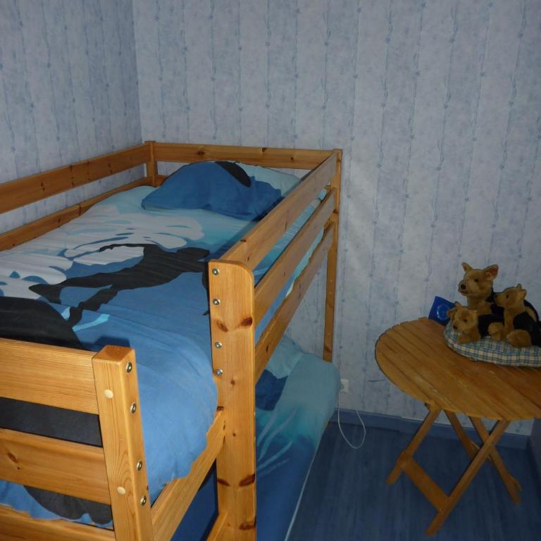 Chambres d'Hôtes de l'Auraine - Chambre Familiale (2 Adultes et 2 Enfants) - 2