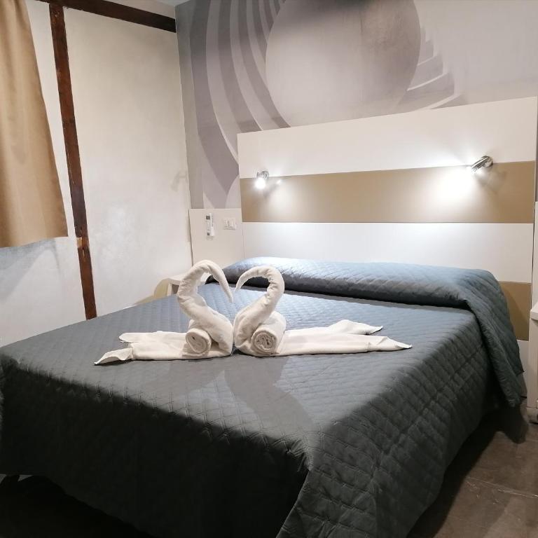 Afrodite Accomodation - Camera Matrimoniale - 6