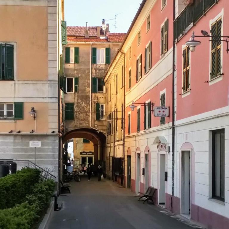 Casa di Claude 2 Finalmarina - Appartamento con 2 Camere da Letto - 40
