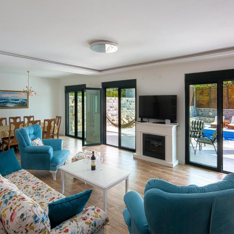 Villa Latina 2 - Vila sa Sopstvenim Bazenom - 9