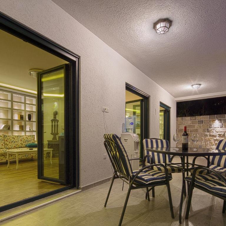 Villa Latina 2 - Vila sa Sopstvenim Bazenom - 8