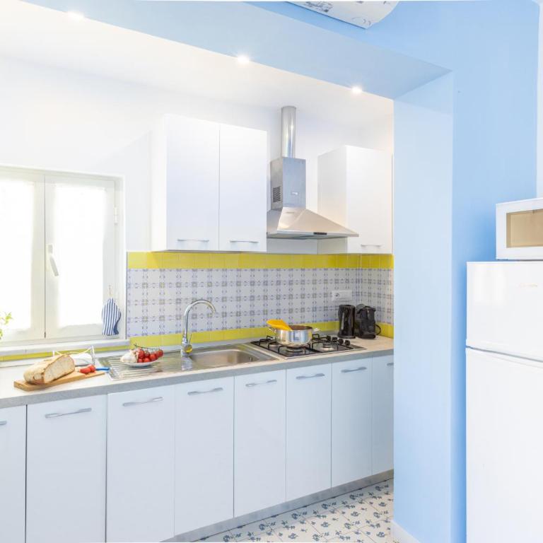 Profumo di mare - Sea Front Terrace Apartment Marina Grande, Sorrento - Appartamento - 35