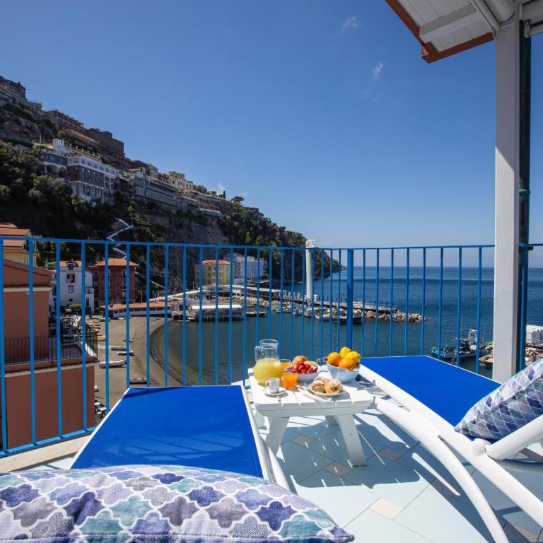 Profumo di mare - Sea Front Terrace Apartment Marina Grande, Sorrento - Appartamento - 49