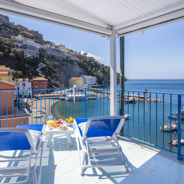 Profumo di mare - Sea Front Terrace Apartment Marina Grande, Sorrento - Appartamento - 15