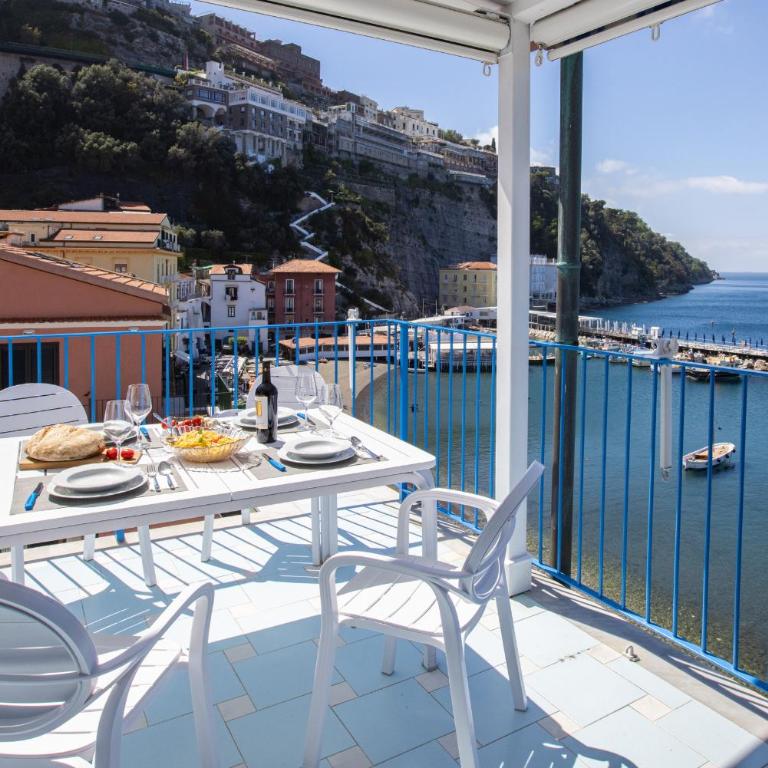 Profumo di mare - Sea Front Terrace Apartment Marina Grande, Sorrento - Appartamento - 20