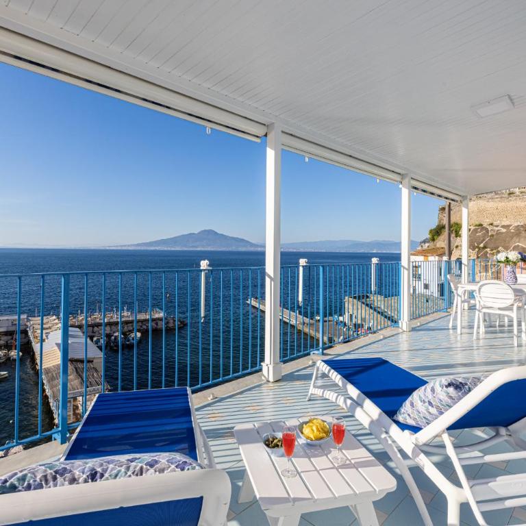 Profumo di mare - Sea Front Terrace Apartment Marina Grande, Sorrento - Appartamento - 22