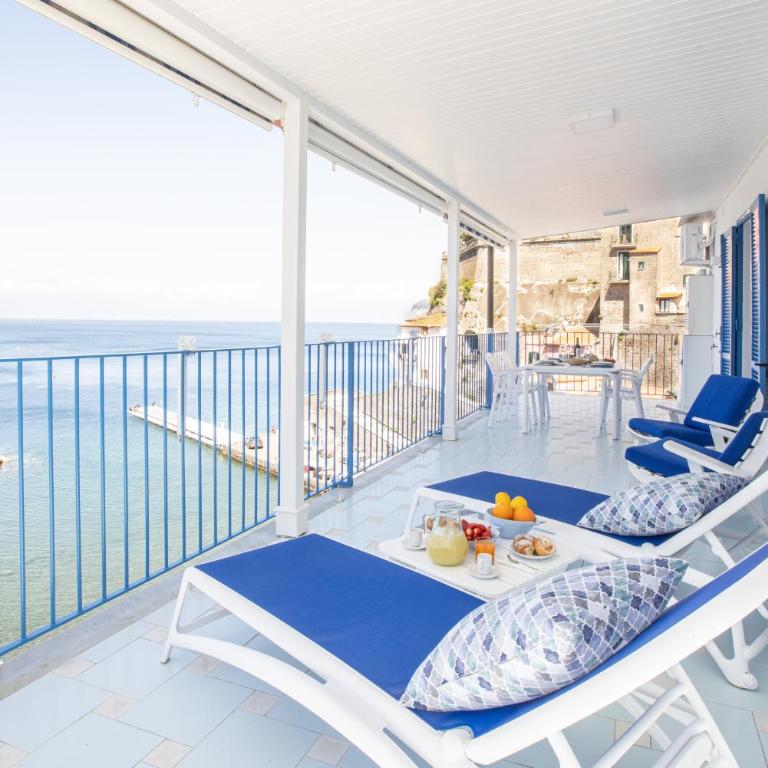 Profumo di mare - Sea Front Terrace Apartment Marina Grande, Sorrento - Appartamento - 19