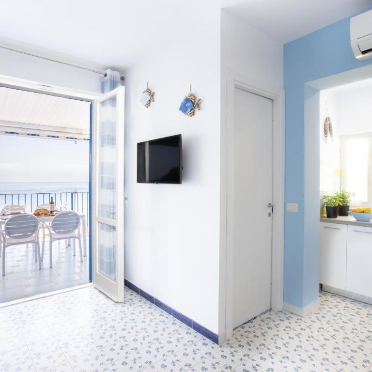 Profumo di mare - Sea Front Terrace Apartment Marina Grande, Sorrento - Appartamento - 9