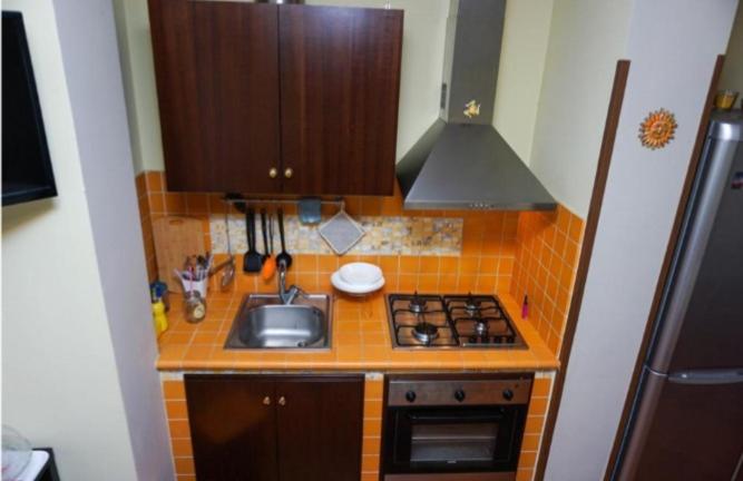 Mazzini House - Three-Bedroom Apartment - 10