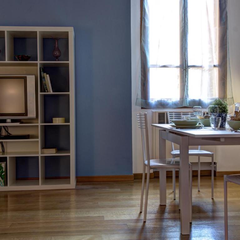 GetTheKey Battisti Apartment - Two-Bedroom Apartment - 4
