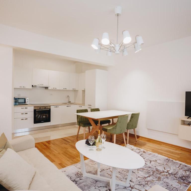 Status-M Apartments 176 - One-Bedroom Apartment with Sea View and Balcony - 9