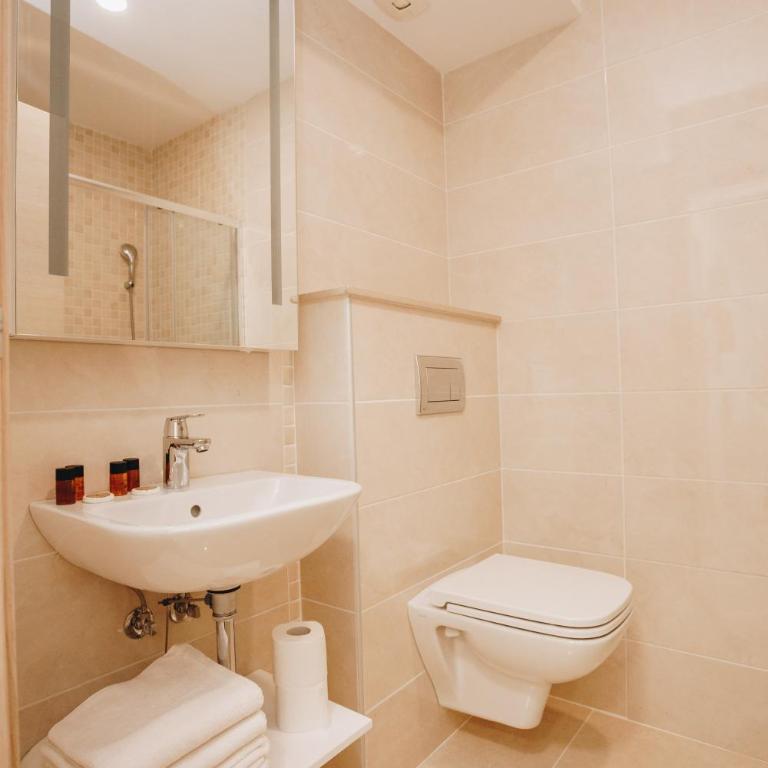 Status-M Apartments 176 - One-Bedroom Apartment with Sea View and Balcony - 11