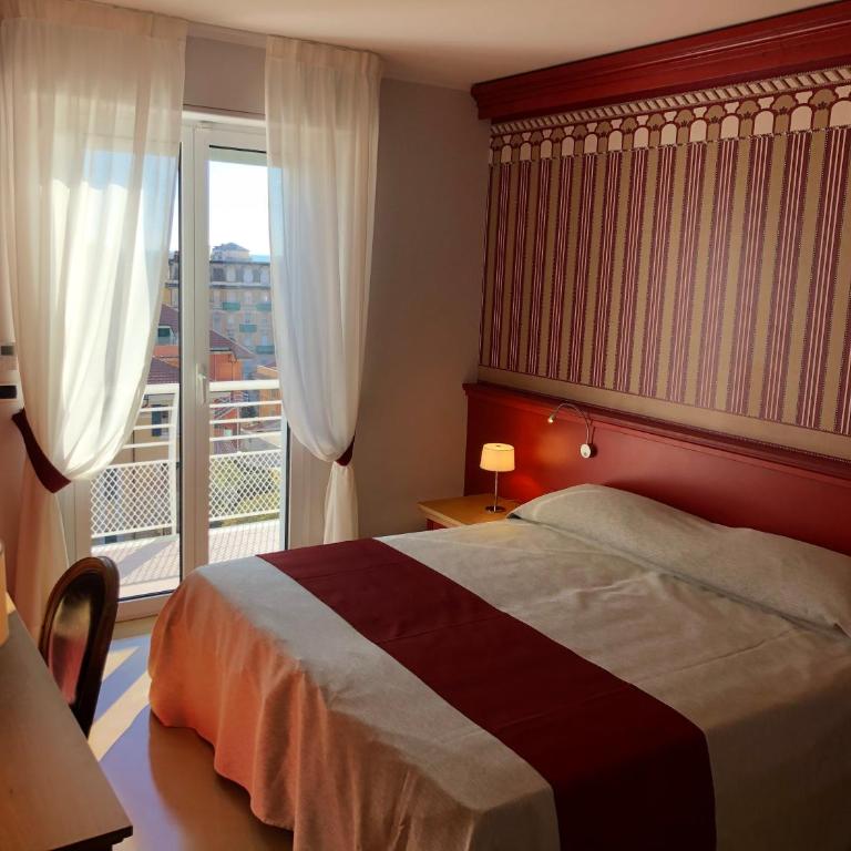 MH HOTEL VARAZZE - Camera Matrimoniale con Vista Mare - 11
