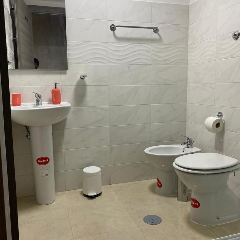Milazzo Luxury Home roma - Camera Matrimoniale/Doppia con Letti Singoli con Bagno Privato Esterno - 8
