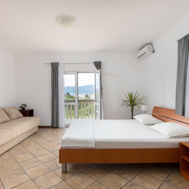 Apartments Bojić - Apartman s 1 Spavaćom Sobom i Terasom - 5