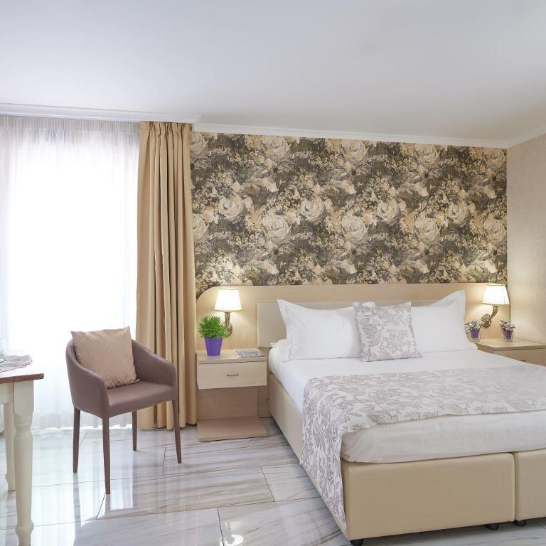 Rome Airport Inn - Premium Quadruple Room - 1