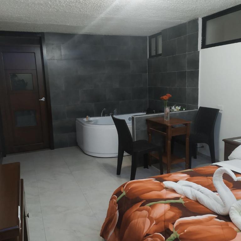 Hostal Ajavi del Sur - Habitación Doble con bañera de hidromasaje - 2