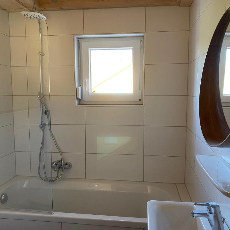 Casa Blu Kärnten - One Holiday in Three Countries - Cold&Hottub, Sauna - Piste - Ferienhaus - 23