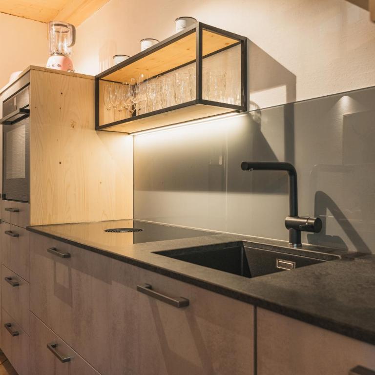 Dorfchalets & Apartments - in Kaprun centre including FREE entry Tauern Spa and Summer Card - Chalet (5 Erwachsene) - kostenfreier Zugang zum VIP Tauern Spa - 22