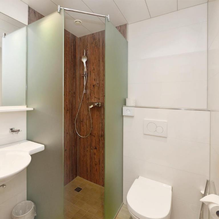 Alpenpension Maderer - Doppelzimmer mit Balkon - 20
