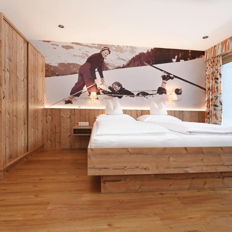 Alpenpension Maderer - Doppelzimmer mit Balkon - 28