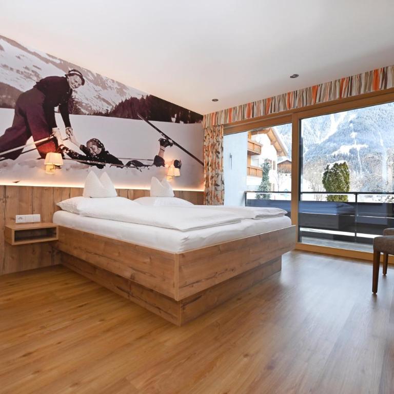 Alpenpension Maderer - Doppelzimmer mit Balkon - 3