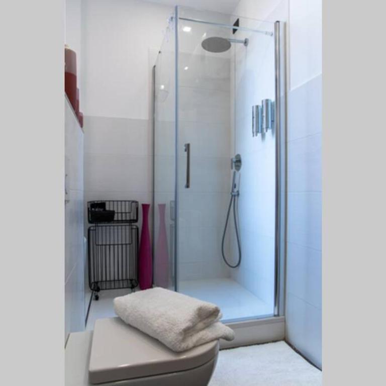 LargoDoria - ViaArchivolto, box auto privato incluso - Appartamento con 2 Camere da Letto - 27