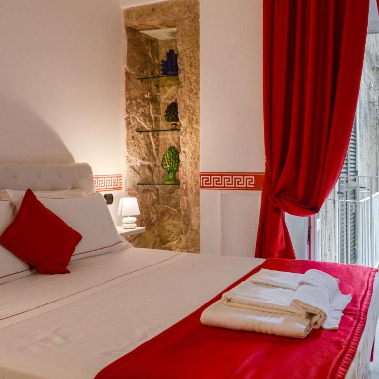 Il Casanova - Deluxe Double Room with Balcony - 4