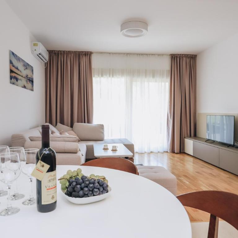 Status-M Аpartments 173 - Two-Bedroom Apartment - 6