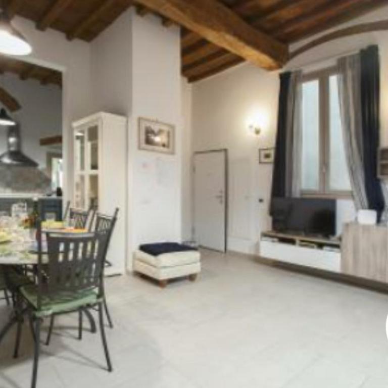 LG House with balcony near Ponte Vecchio - Appartamento con 2 Camere da Letto - 3